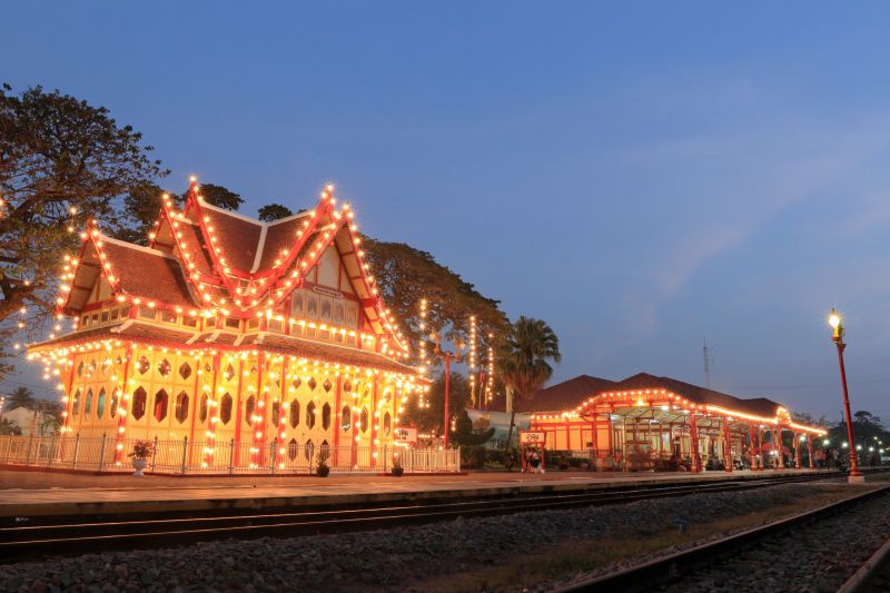 Christmas Decorating Service