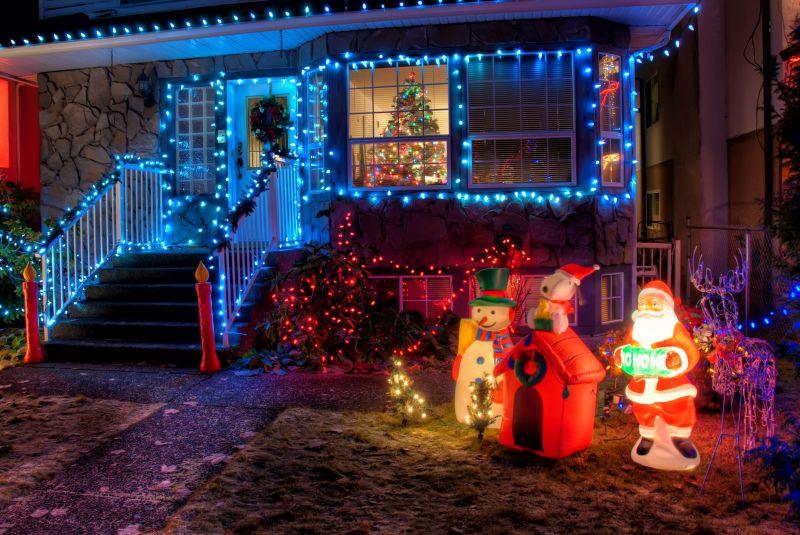 Christmas Lights Hanging in Olathe, KS