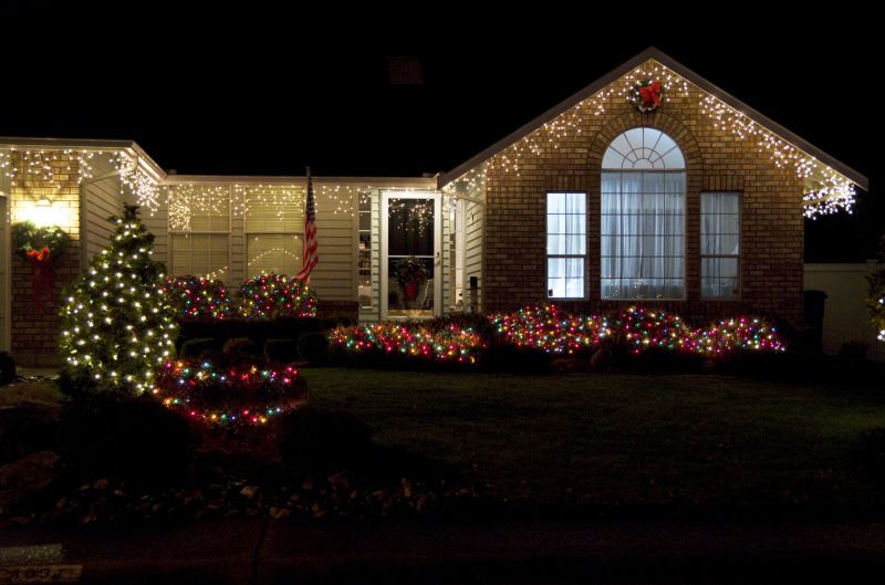 Christmas Lights Installation in Kansas City, KS