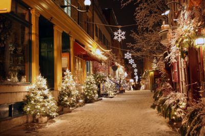 Holiday Lights Hanging in Alpharetta, GA