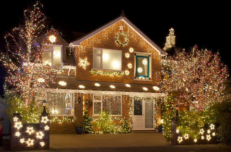Xmas Lights Installation in Roswell, GA